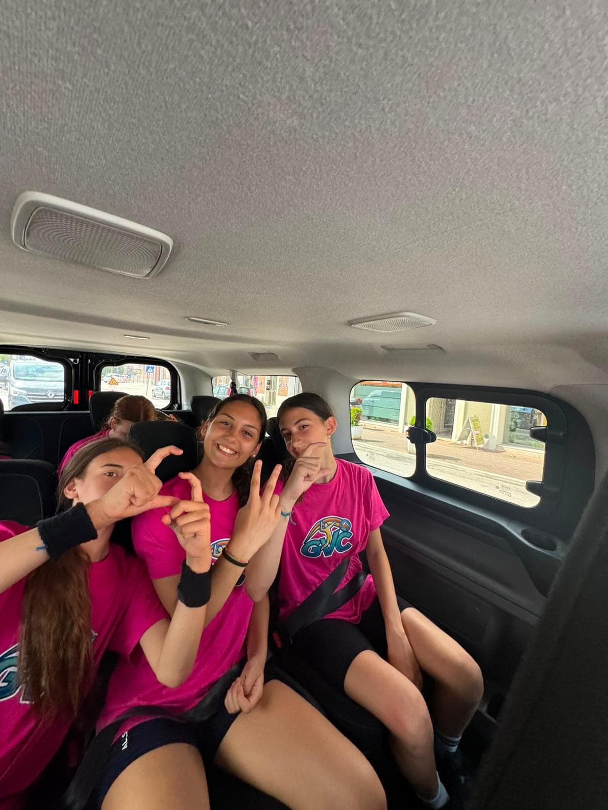 Atlete GiocaVolley in pulmino verso una trasferta
